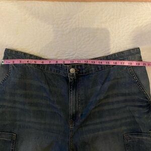 Cargo style baggy loose fit jeans, H&M Divided.